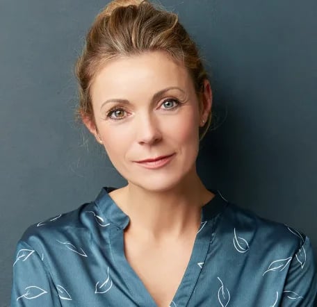 Dr. Hardik Doshi  Blog | Preservation Deep Plane Facelift: How Going Deep Immediately Changes Recovery